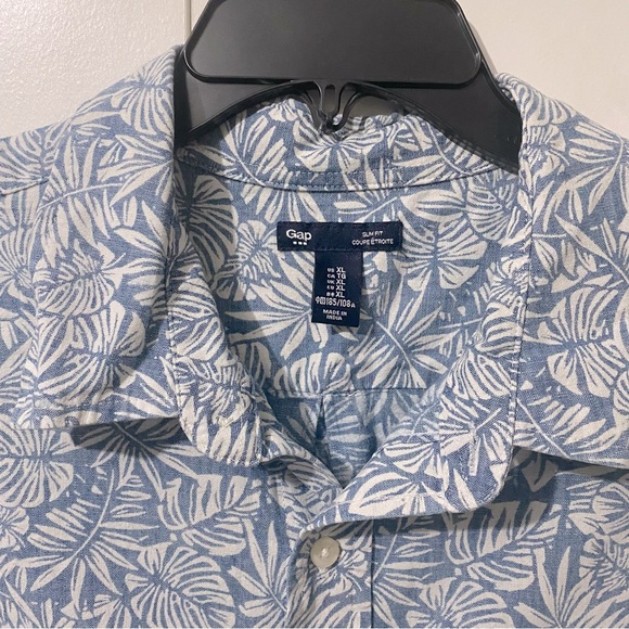 Men’s button up shirt - Picture 3 of 4